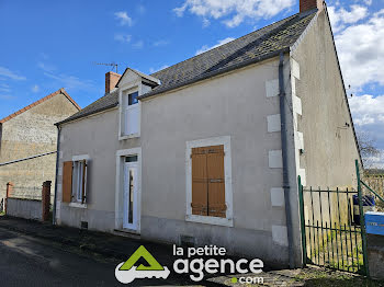 maison à Saint-Denis-de-Palin (18)