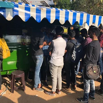 Outdoor Food Truck photo 