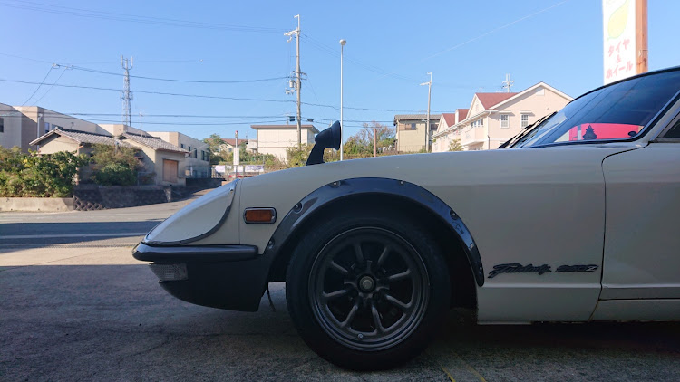 フェアレディZのs30z・240Z・愛車撮影・本日もよろしくお願いしますに関するカスタム事例の投稿画像4枚目