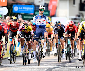 Een teken naar Lefevere? José De Cauwer verklaart opvallende zegegebaar van Julian Alaphilippe in de Dauphiné