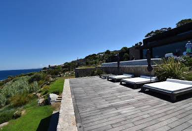 Maison avec piscine et terrasse 5