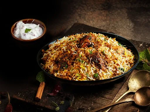 Butter Chicken Biryani [Boneless, Serves 1]