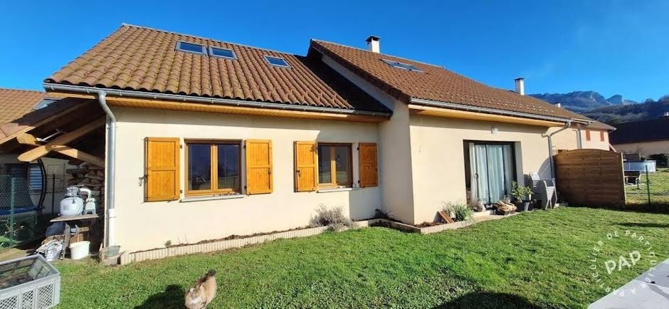 Vente maison 6 pièces 120 m² à Saint-Christophe-sur-Guiers (38380), 283 000 €