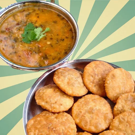 1 Dal Kachori And 1 Pyaaz Kachori With Aloo Sabzi