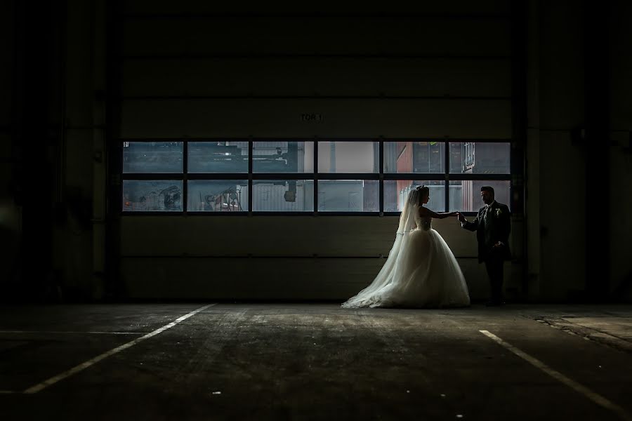 Fotógrafo de bodas Gigy Golez (nostra-foto). Foto del 13 de marzo 2020