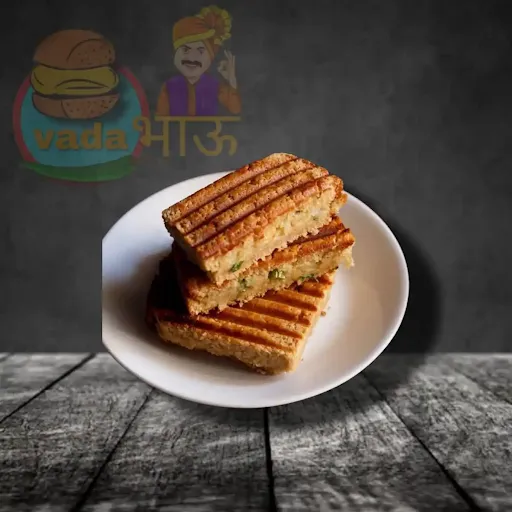 Aloo Pyaz Grilled Sandwich