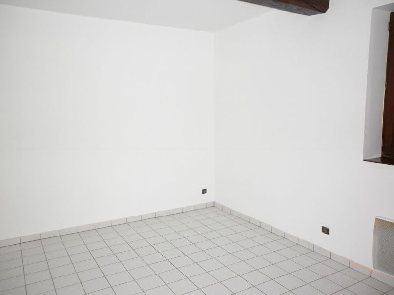 Location  appartement 1 pièce 37 m² à Coulommiers (77120), 555 €