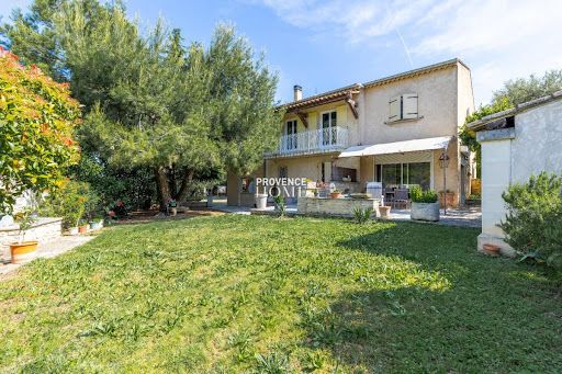 House with terrace 1