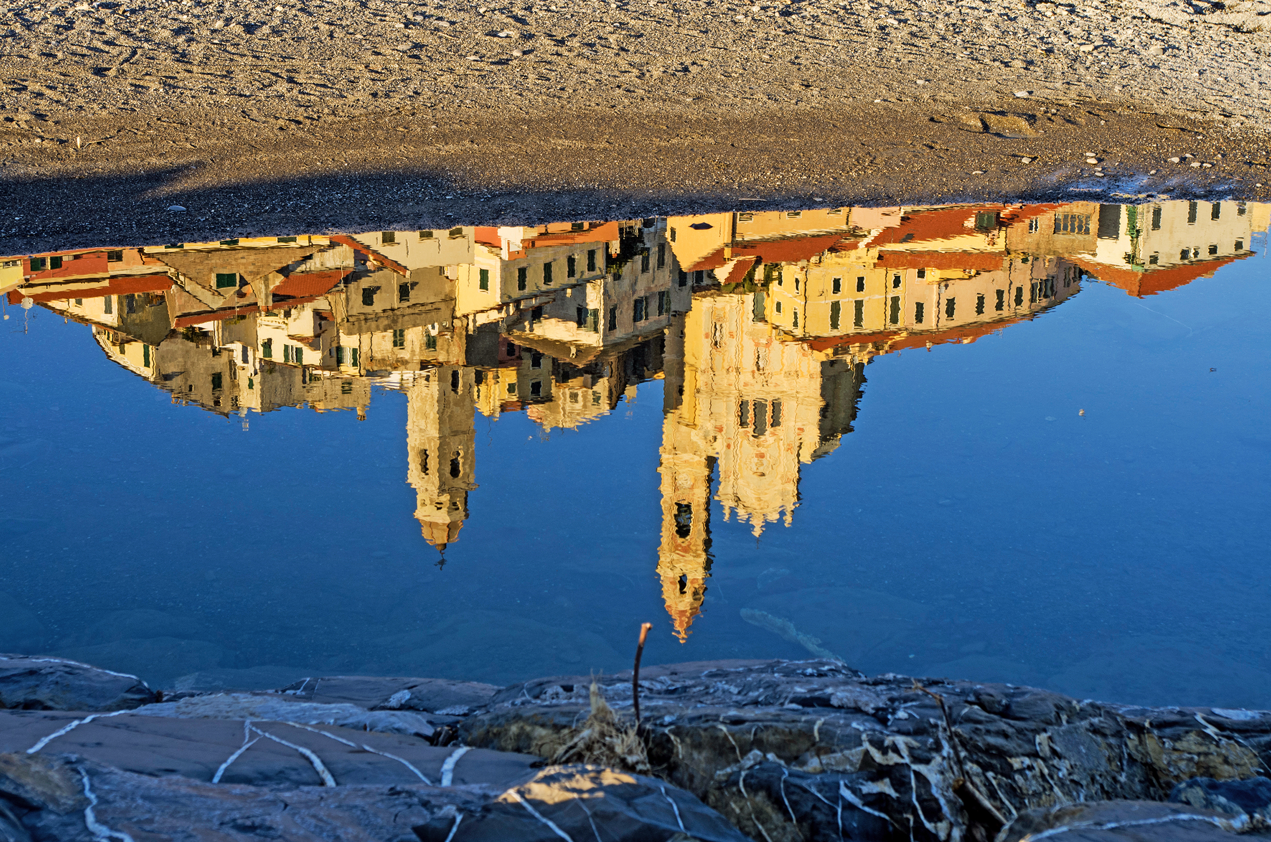 " Cervo "  al mare.... di Giuseppe Loviglio