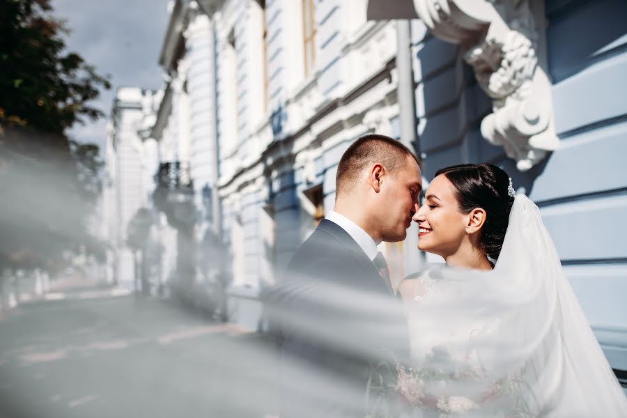 Wedding photographer Viktoriya Sluzhivaya (slugivaya). Photo of 28 August 2020