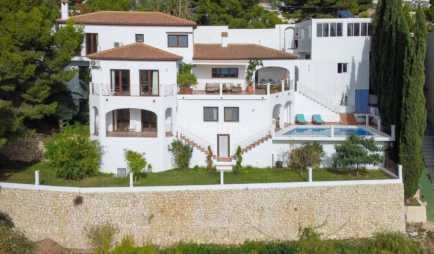 House with pool and terrace Altea