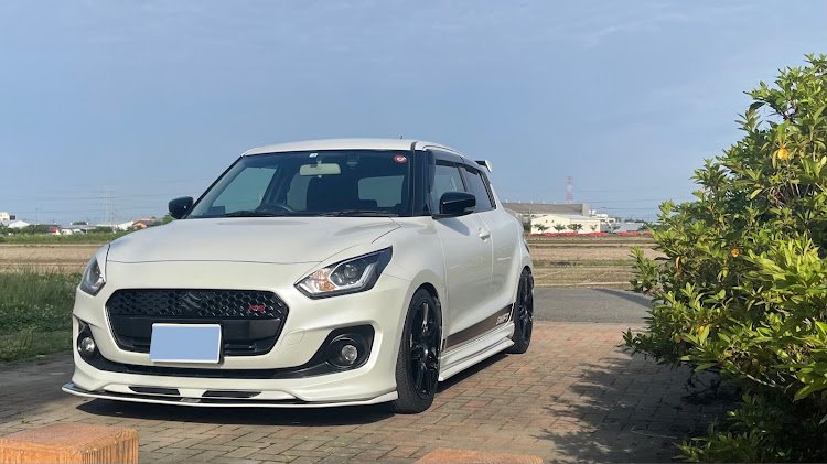スイフトの福岡県・久しぶりの洗車・いいね！をしてくれた人に感謝✨に関するカスタム事例の投稿画像1枚目