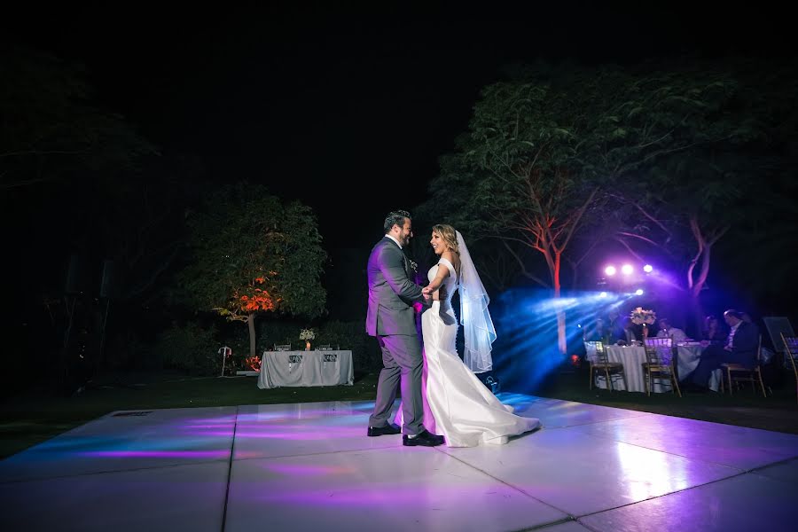 Wedding photographer Maxim Shatrov (maximdubai). Photo of 23 December 2019