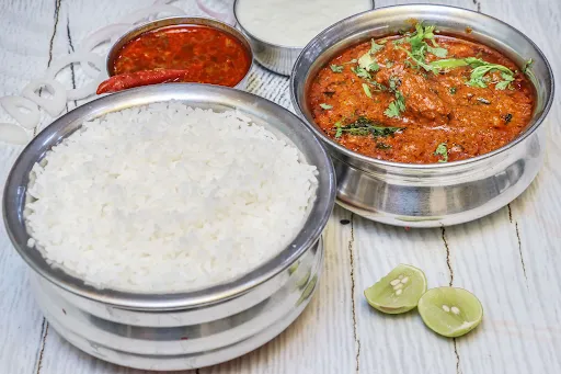 Rice With Chicken Curry