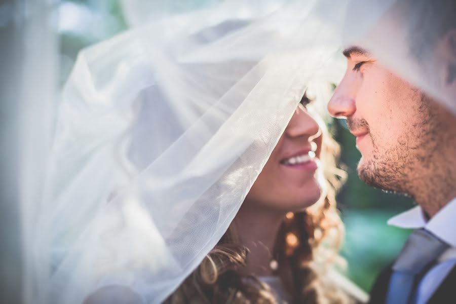 Wedding photographer Diana Cherecheș (dianachereches). Photo of 12 April 2016