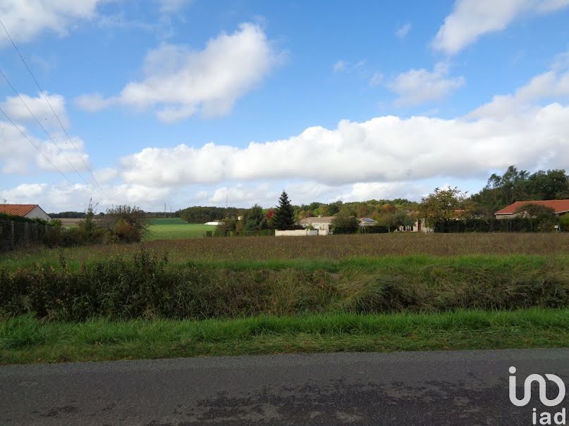 Vente terrain  5030 m² à Saintes (17100), 299 000 €