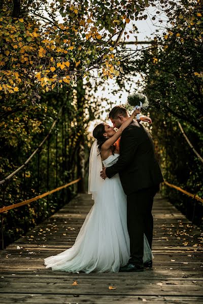 Fotógrafo de casamento Rosen Genov (studioplovdiv). Foto de 5 de dezembro 2018