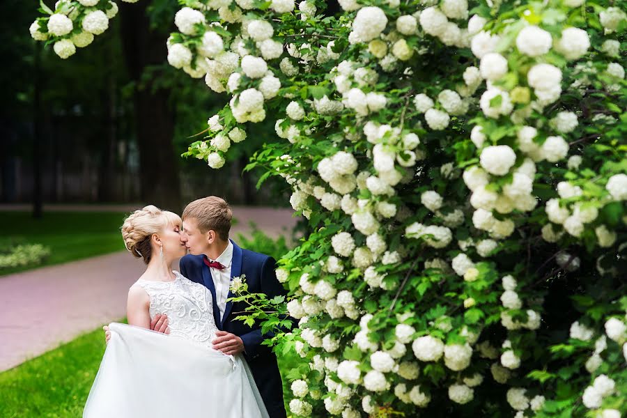 Fotografo di matrimoni Marina Zhazhina (id1884914). Foto del 2 luglio 2017