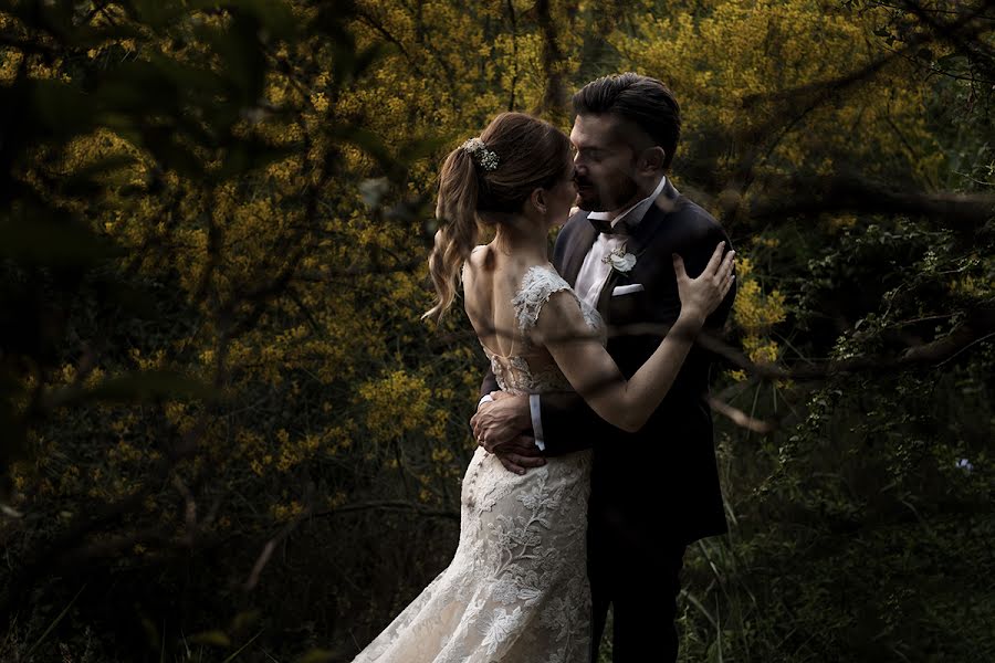 Fotografo di matrimoni Natale E Roberta De Fino Irullo (nataledefino). Foto del 24 ottobre 2019