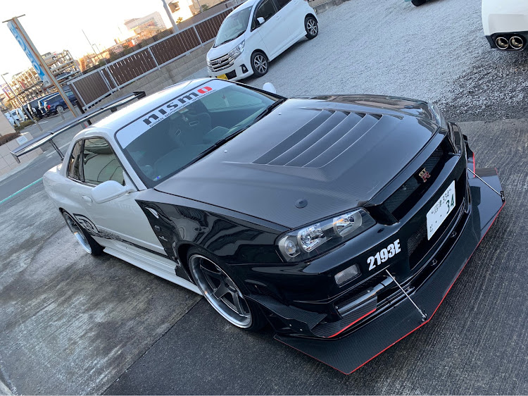 スカイライン GT-RのスカイラインGT-R・bnr34・GT-Rに関するカスタム事例の投稿画像1枚目