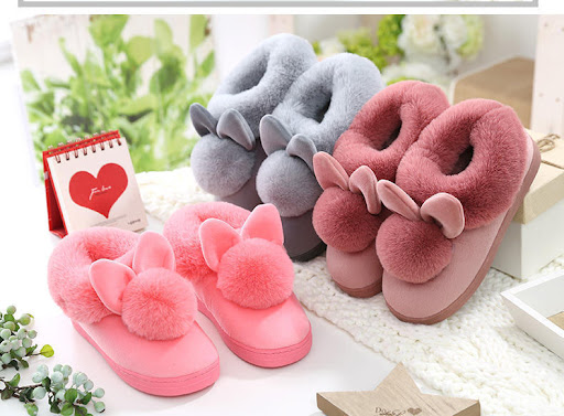 Title 2, Womens Home Winter Bag with Cotton Slippers, p...