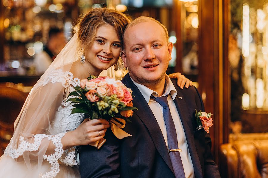 Fotógrafo de casamento Aleksey Krupilov (fantomasster). Foto de 15 de outubro 2017