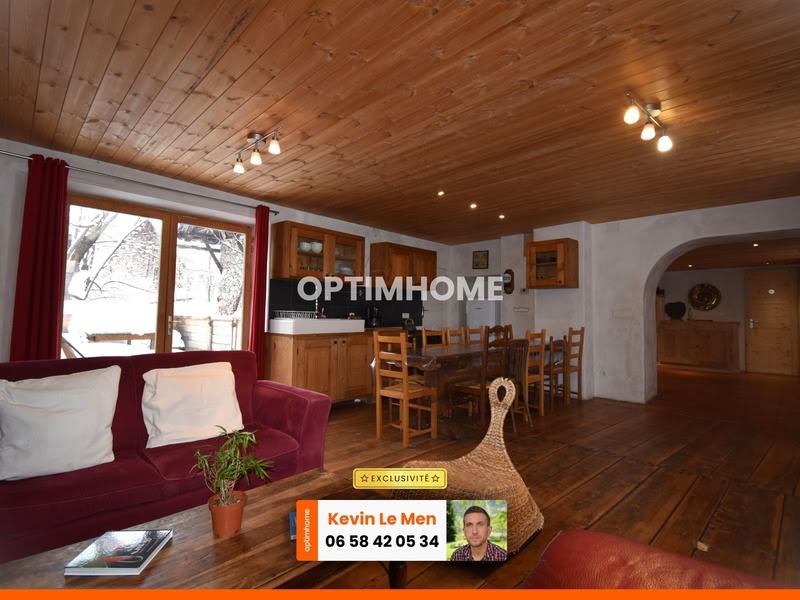 Vente maison 8 pièces 272 m² à Névache (05100), 595 000 €