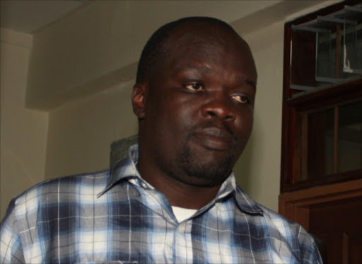 Blogger Robert Alai