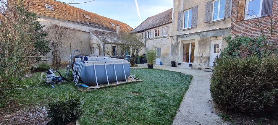 Vente maison 7 pièces 255.52 m² à La Ferté-sous-Jouarre (77260), 316 000 €