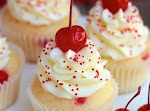 Almond Maraschino Cherry Cupcakes was pinched from <a href="http://www.yourcupofcake.com/2013/08/almond-maraschino-cherry-cupcakes.html?utm_source=feedburner" target="_blank">www.yourcupofcake.com.</a>