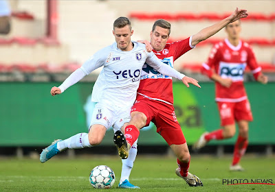 Coaches analyseren spektakelstuk in #KVKBEE: "Je blijft daar niet mee wegkomen" en "Kantelmomenten niet genomen"