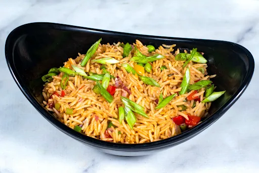 Noodles Fried Rice (415 - 475 Gm Apx) + Cold Beverage