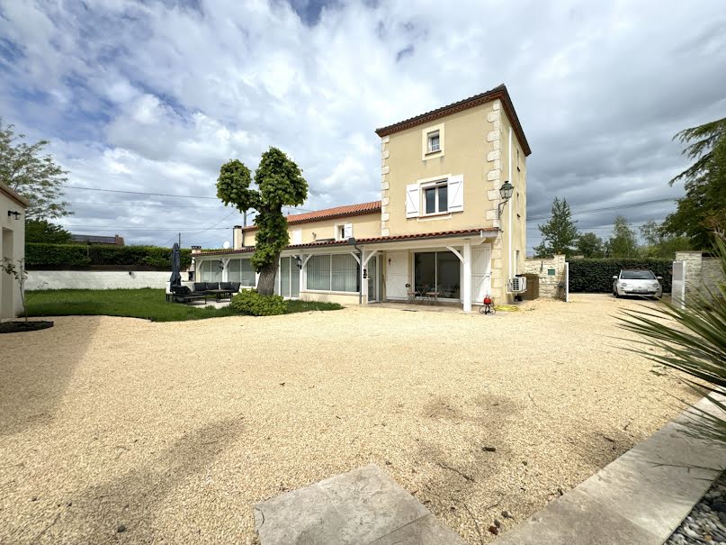 Vente maison 14 pièces 319 m² à Saint-Sylvestre-sur-Lot (47140), 588 000 €