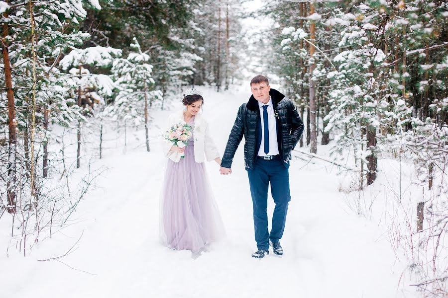 Wedding photographer Dina Romanovskaya (dina). Photo of 21 March 2018