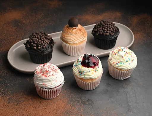 Pack Of 6 Assorted Cup Cakes
