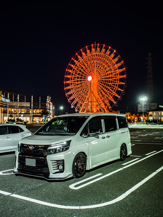 ヴォクシーのカメ活・VOXY 80 前期・カローラスポーツ・ご無沙汰しておりますに関するカスタム事例の投稿画像3枚目