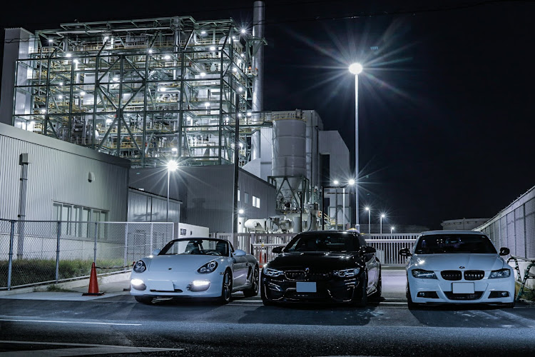 ボクスターの987ボクスター・ポルシェボクスター・オープンカーのある生活・BMW・工場夜景に関するカスタム事例の投稿画像2枚目