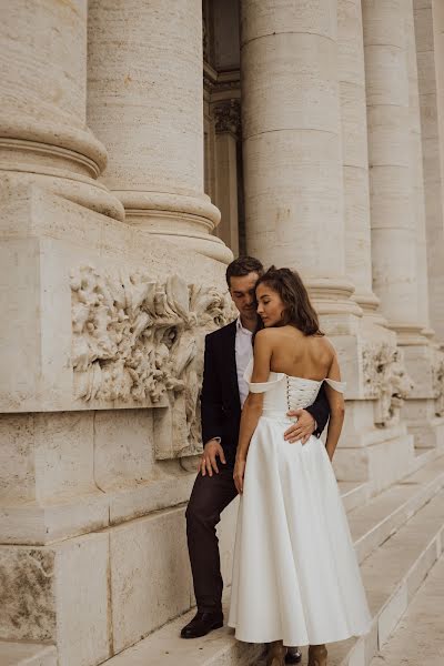 Wedding photographer Kristina Aleksandrova (alexandr0va). Photo of 17 October 2019