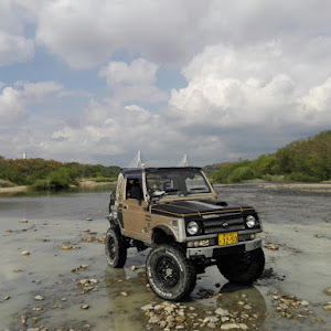 ジムニー JA11V
