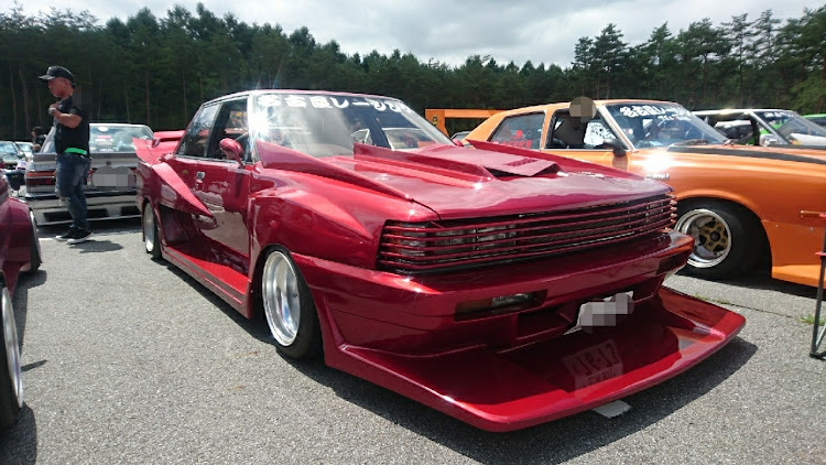 Sクラスセダンの560SEL・ケーニッヒ仕様・オートジャンボリーに関するカスタム事例の投稿画像6枚目