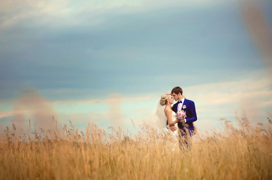 Fotógrafo de casamento Olga Andreeva (aola). Foto de 5 de outubro 2015