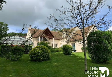 Maison avec piscine et terrasse 16