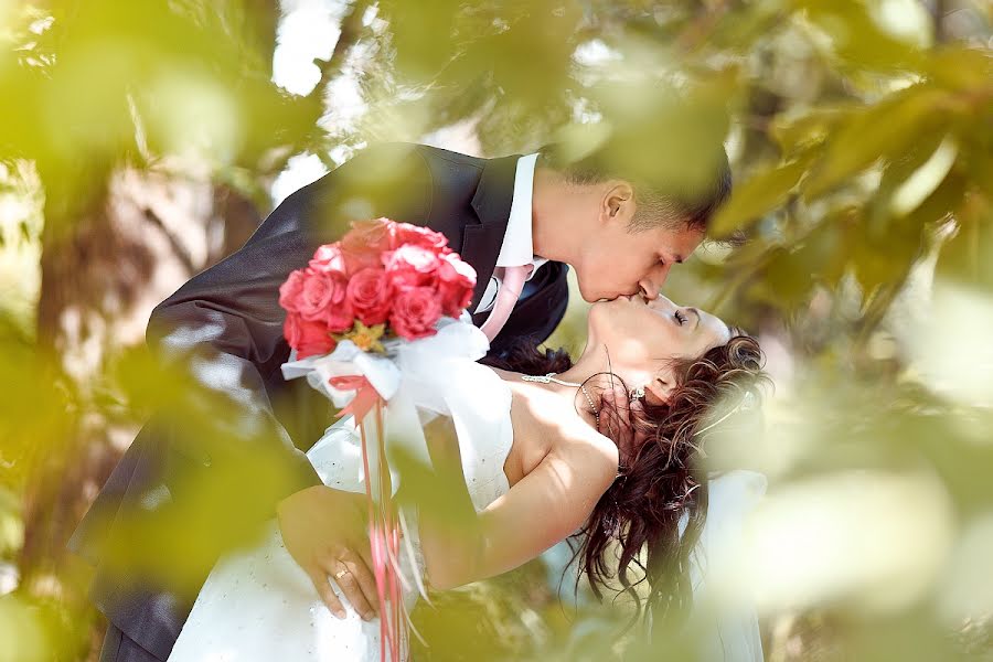 Wedding photographer Sergey Shukan (zar0ku1). Photo of 27 January 2013