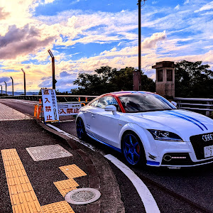 TT クーペ 2.0TFSI