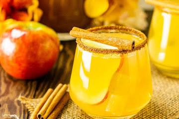 Sparkling Apple Cider Margarita