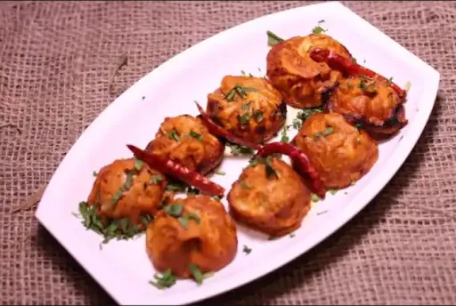 Veg Fried Momos [8 Pieces]