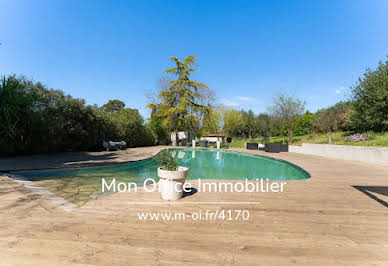 Villa with pool 20