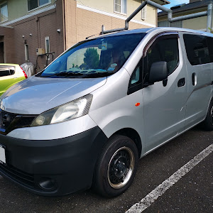 NV200バネット