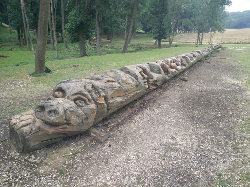 Drachen Skulptur