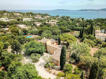 villa à Grimaud (83)